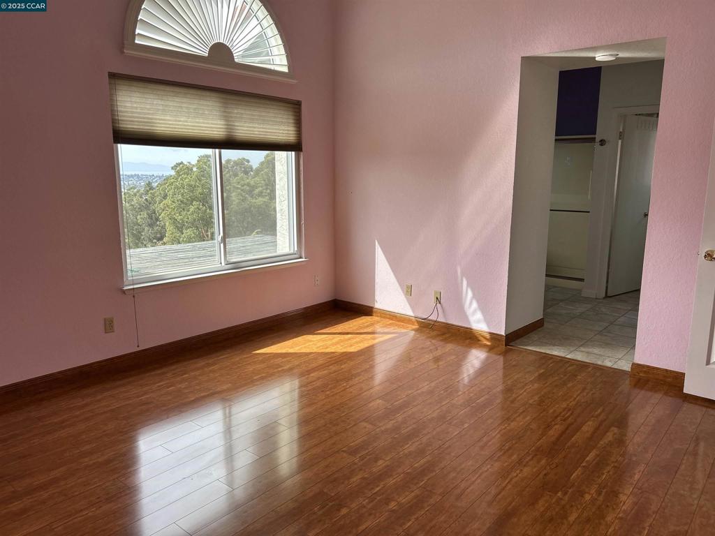 SOMERSET - Residential Lease