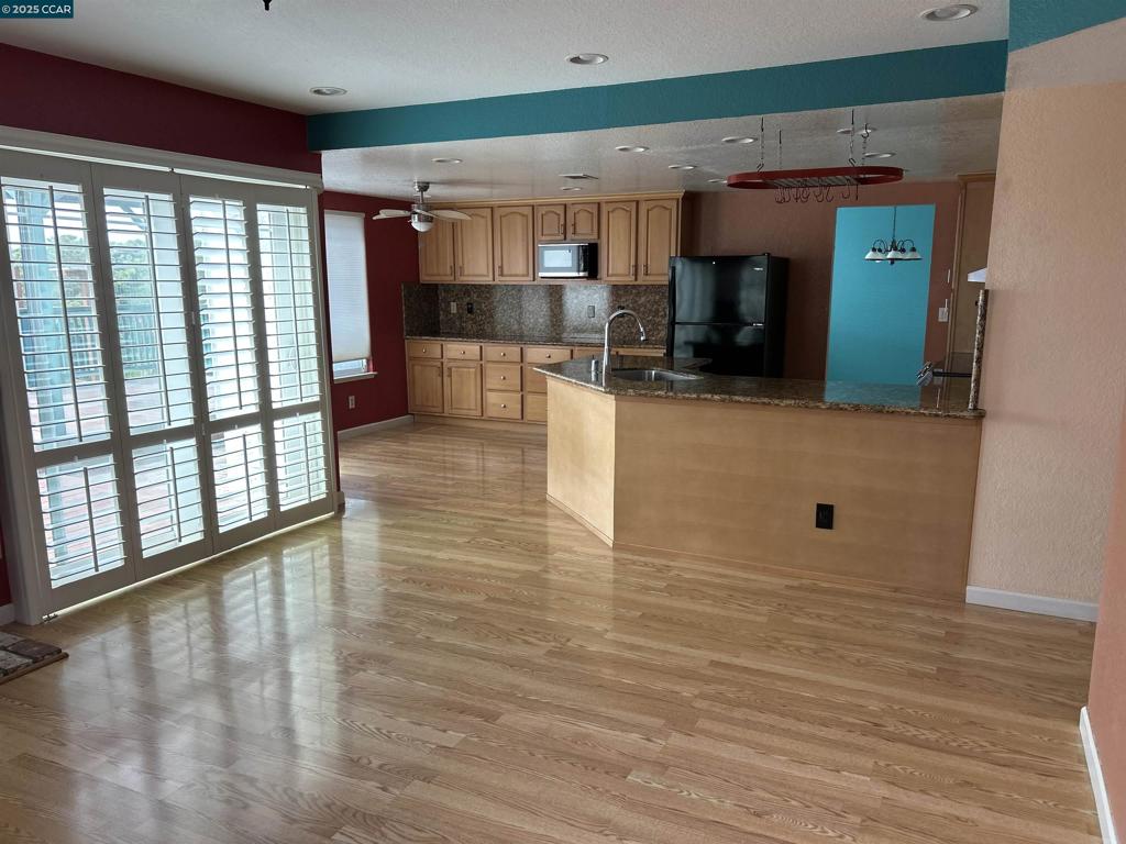 SOMERSET - Residential Lease