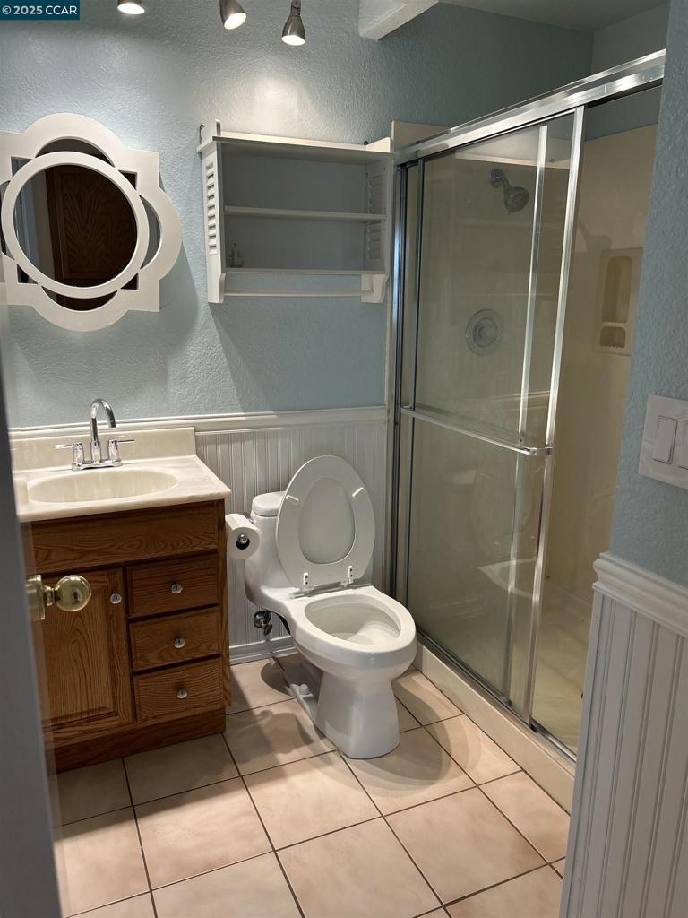 SOMERSET - Residential Lease