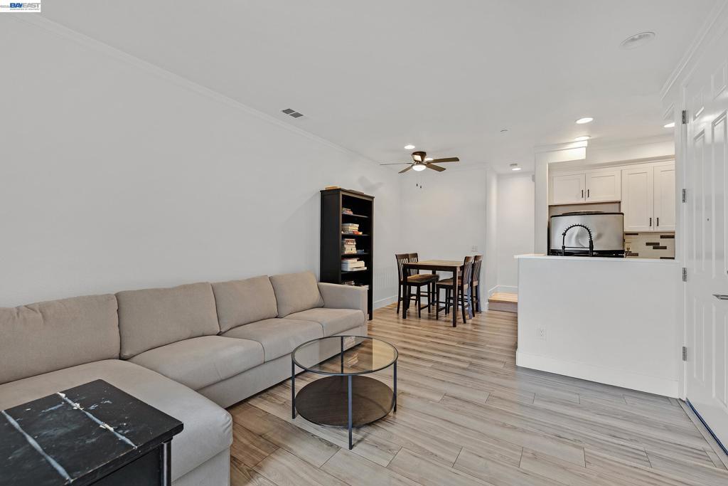 1594 Tucker St 56