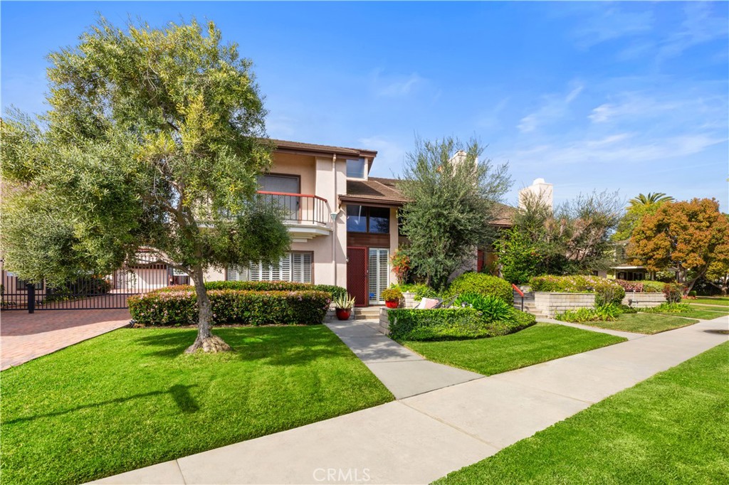 4015 N Virginia Rd 4