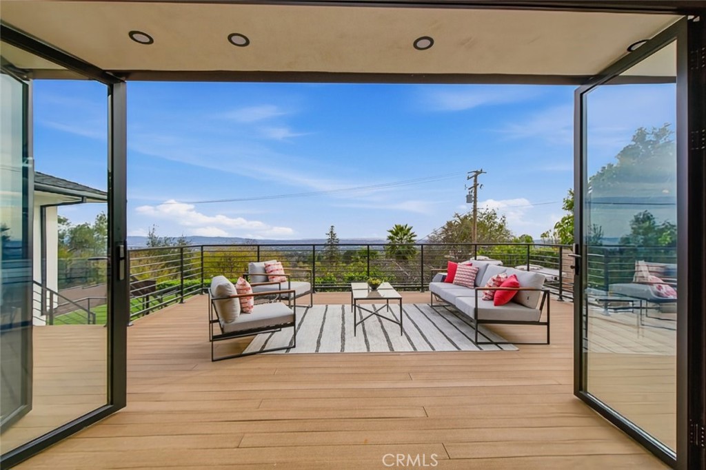 1764 E Loma Alta