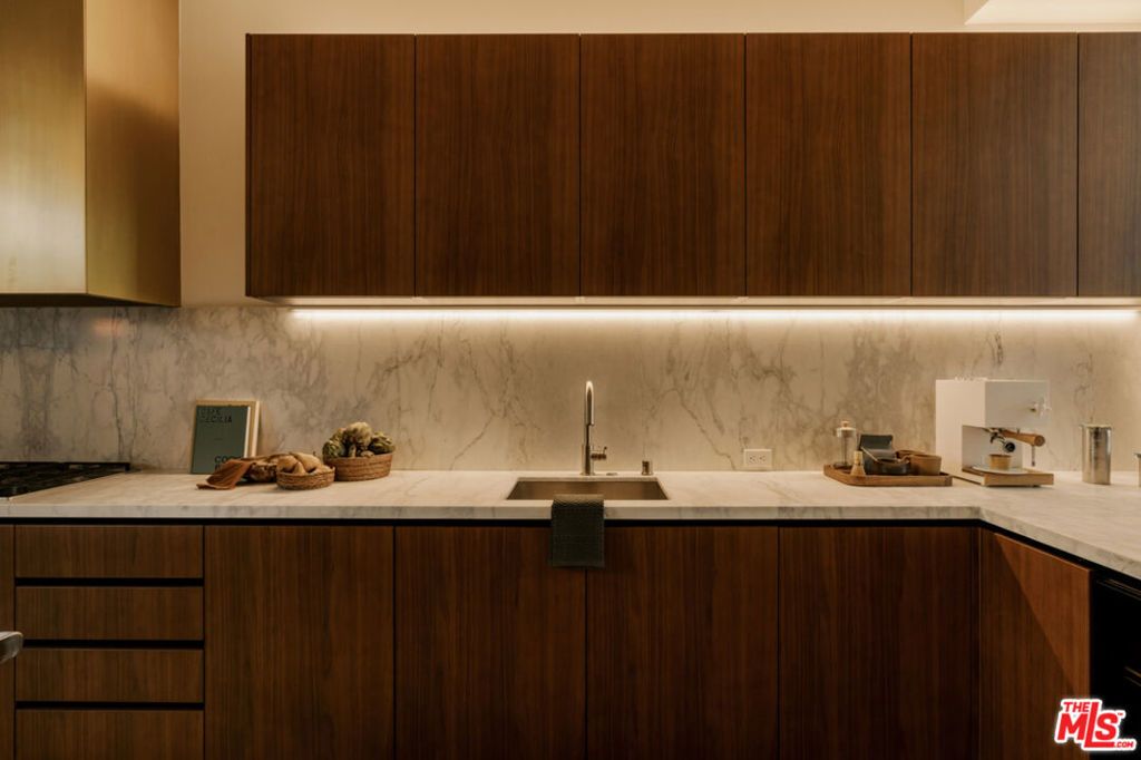 Photo of 702 N Doheny Drive #TH1, West Hollywood, CA 90069 (MLS # 25605851)