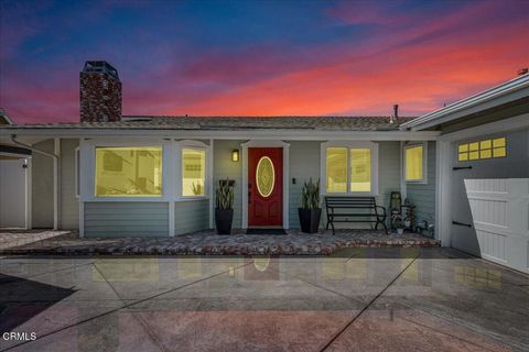 Photo of 2906 Knight Rondo, Camarillo, CA 93010 (MLS # V1-36108)