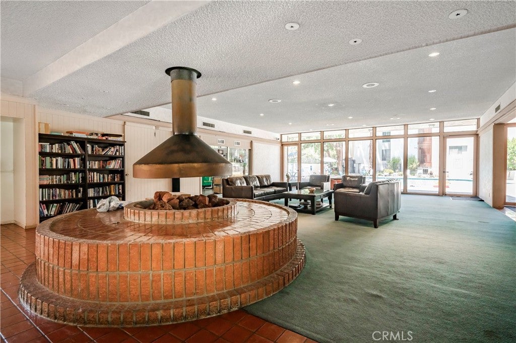 6000 Canterbury Drive D113