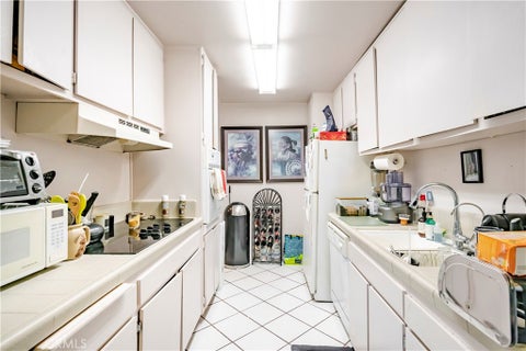 Tiny photo for 6000 Canterbury Drive DR #D113, Culver City, CA 90230 (MLS # SB26158168)
