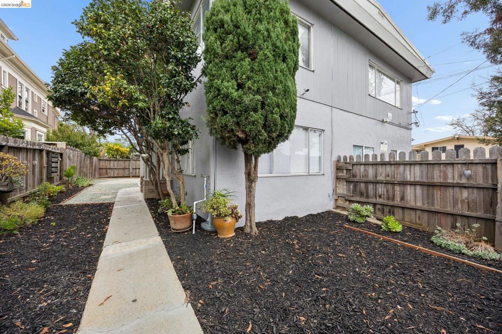 2838 35th Ave