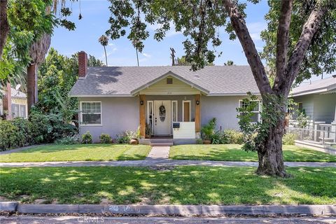Photo of 3031 Chestnut Street, Riverside, CA 92501 (MLS # IV25180817) Photo of 3031 Chestnut Street, Riverside, CA 92501 (MLS # IV25180817)