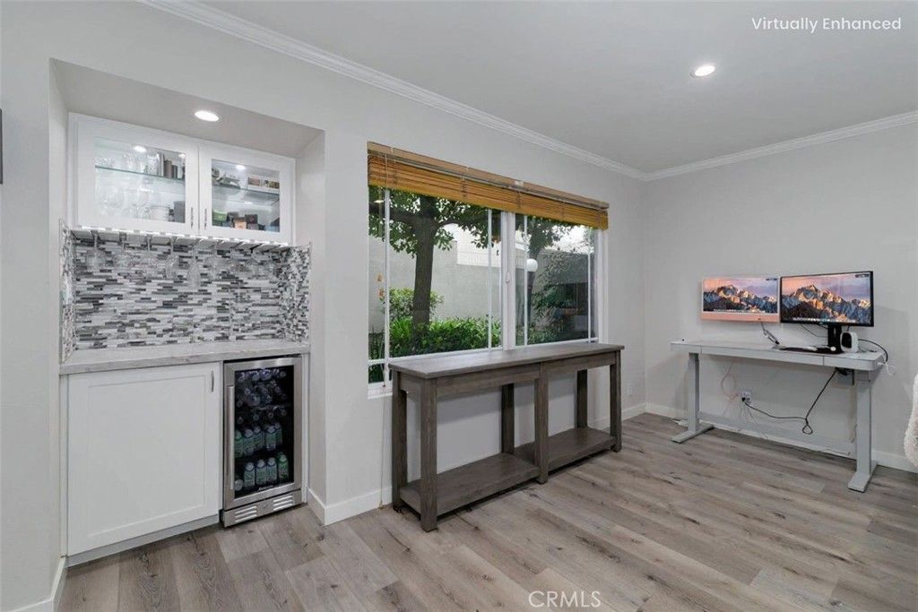 Photo of 10224 Zelzah Ave Ave #4, Northridge, CA 91325 (MLS # WS25201571)
