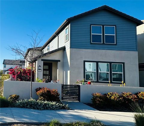 Photo of 271 Tank, Irvine, CA 92618 (MLS # OC26059702)