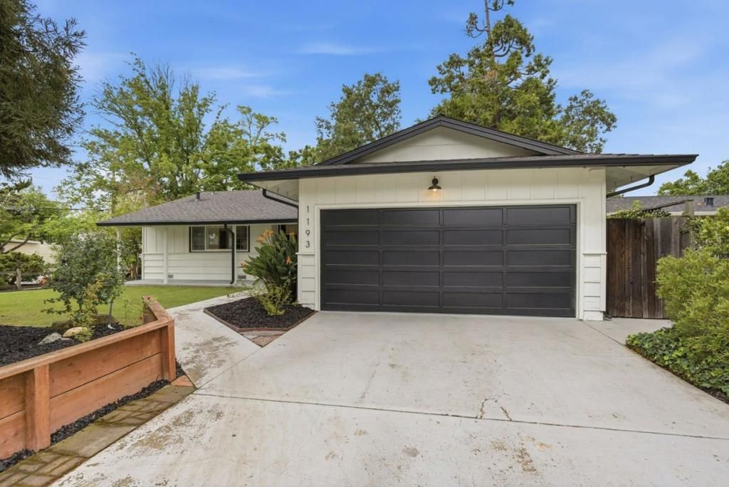 Photo of 1193 Redoaks Drive, San Jose, CA 95128 (MLS # ML82041787)