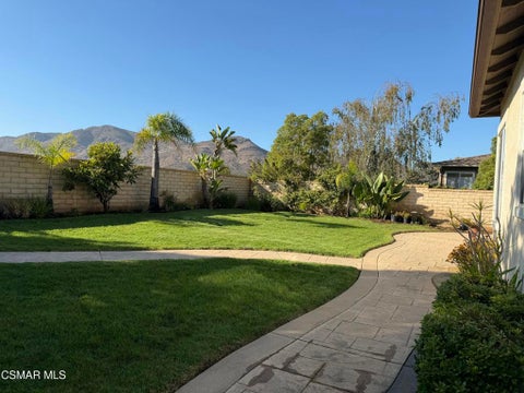 Photo of 477 Via Gregorio, Newbury Park, CA 91320 (MLS # 226004212)