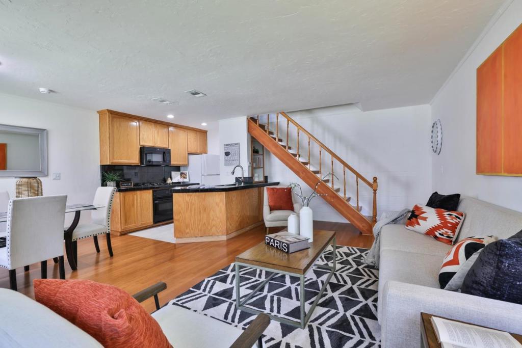 2303 Saidel Drive 2