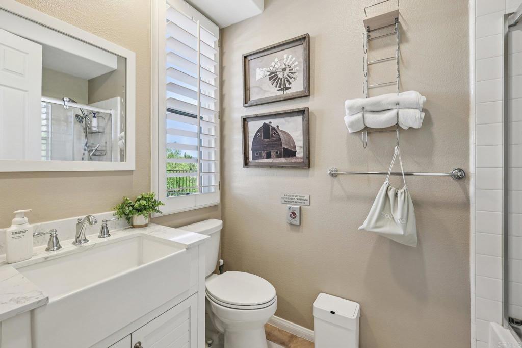 Fallbrook, California, 92028, United States, 4 Bedrooms Bedrooms, ,5 BathroomsBathrooms,Residential,Active,2042757