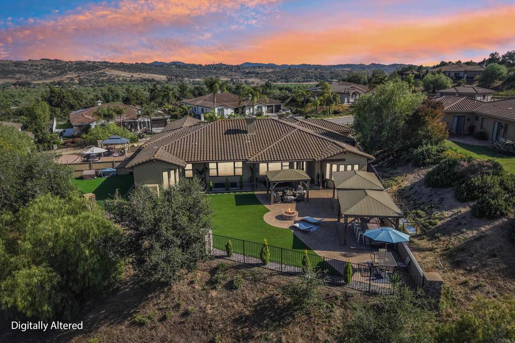 Fallbrook, California, 92028, United States, 4 Bedrooms Bedrooms, ,5 BathroomsBathrooms,Residential,Active,2042757