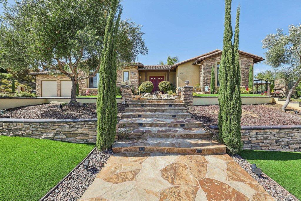 Fallbrook, California, 92028, United States, 4 Bedrooms Bedrooms, ,5 BathroomsBathrooms,Residential,Active,2042757