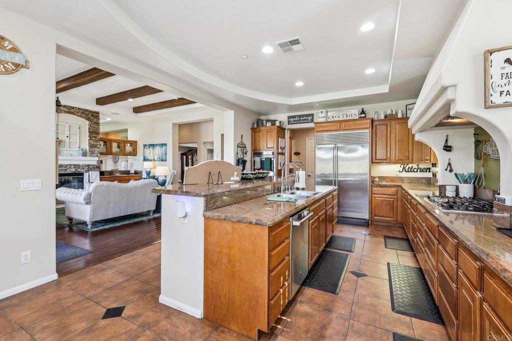 Fallbrook, California, 92028, United States, 4 Bedrooms Bedrooms, ,5 BathroomsBathrooms,Residential,Active,2042757