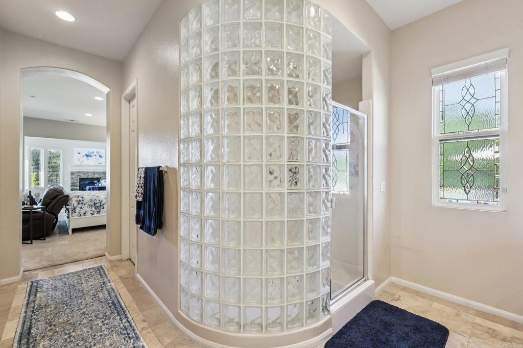 Fallbrook, California, 92028, United States, 4 Bedrooms Bedrooms, ,5 BathroomsBathrooms,Residential,Active,2042757