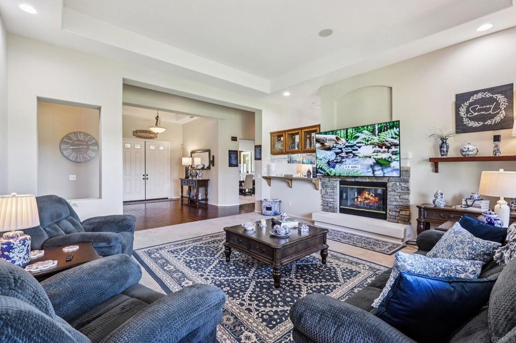 Fallbrook, California, 92028, United States, 4 Bedrooms Bedrooms, ,5 BathroomsBathrooms,Residential,Active,2042757