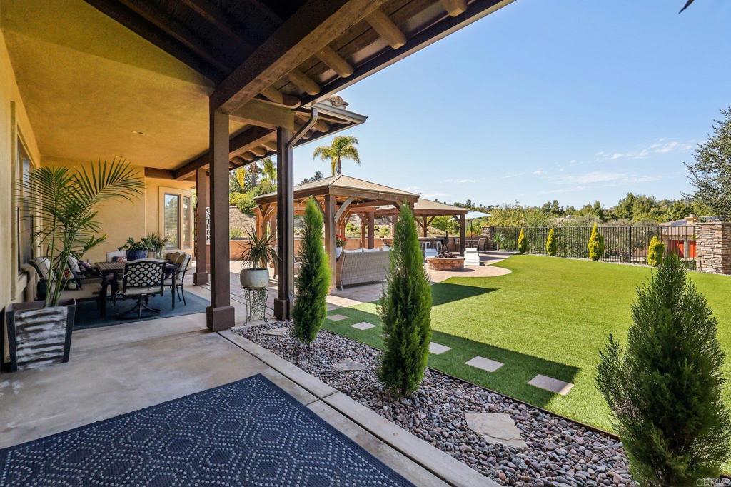 Fallbrook, California, 92028, United States, 4 Bedrooms Bedrooms, ,5 BathroomsBathrooms,Residential,Active,2042757