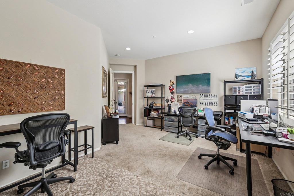 Fallbrook, California, 92028, United States, 4 Bedrooms Bedrooms, ,5 BathroomsBathrooms,Residential,Active,2042757