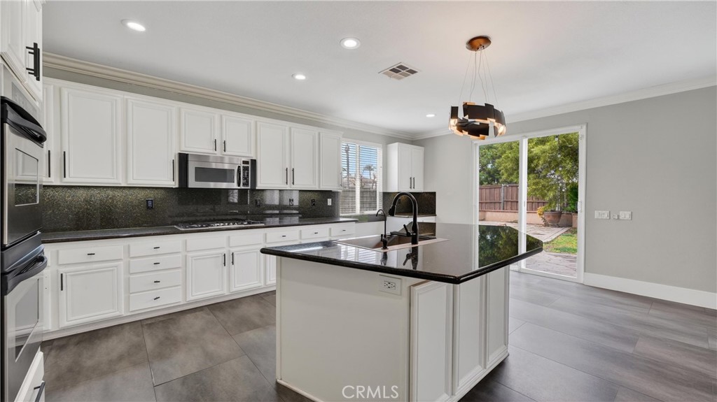 7197 Corona Valley
