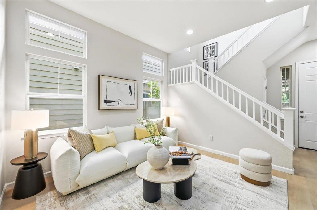 642 Woodland Terrace