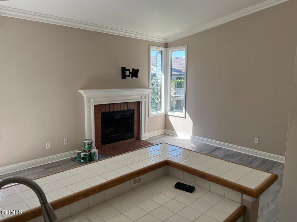 Camelot-595 - Residential Lease