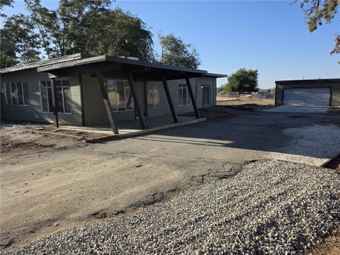Photo of 8955 E Avenue T12, Littlerock, CA 93543 (MLS # SR26201282)