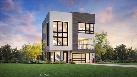 120 Isla Irvine CA 92618