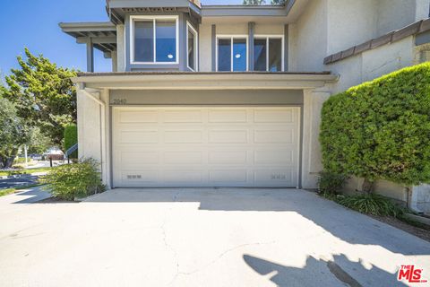 Photo of 2040 Woodbriar Court, Fullerton, CA 92831 (MLS # 26667909)