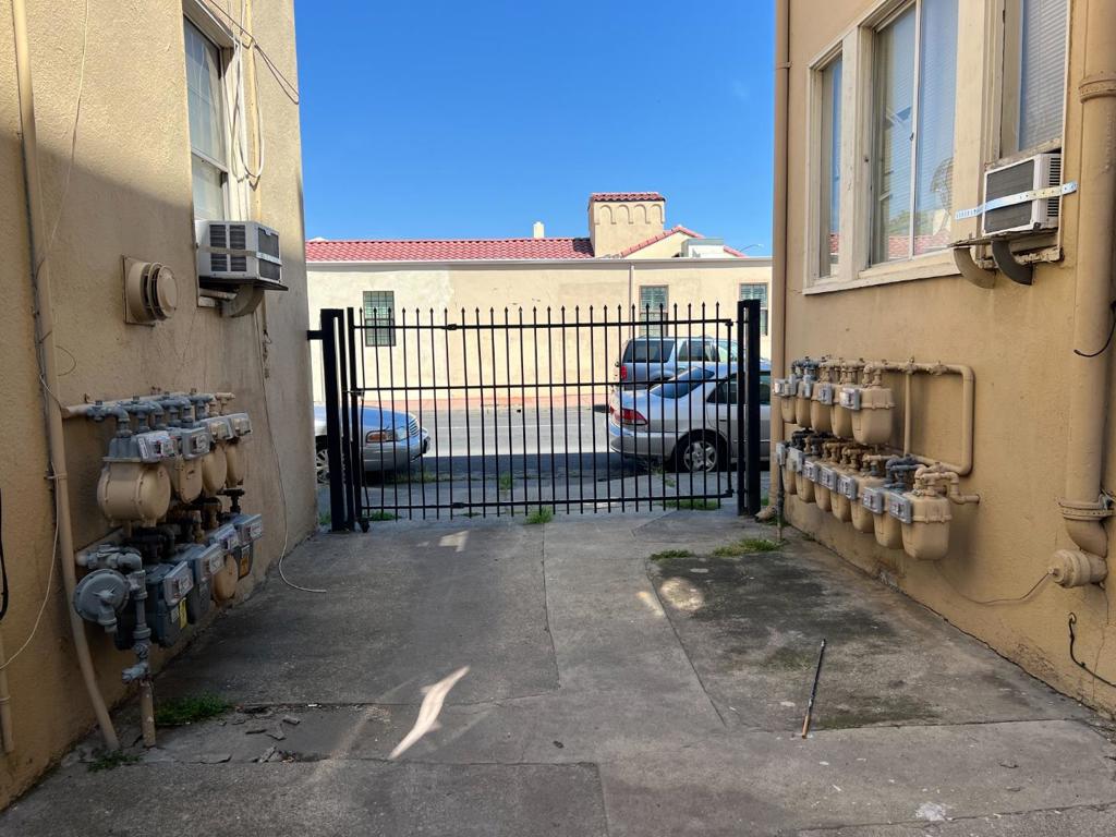 545 N California Street