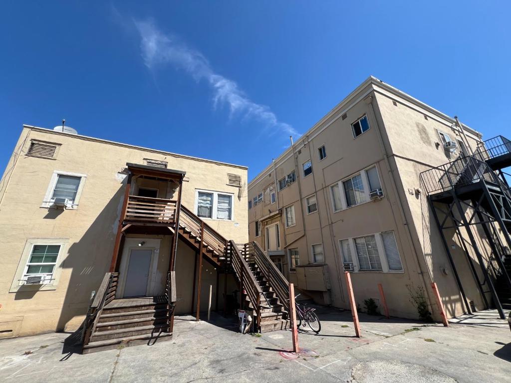 545 N California Street