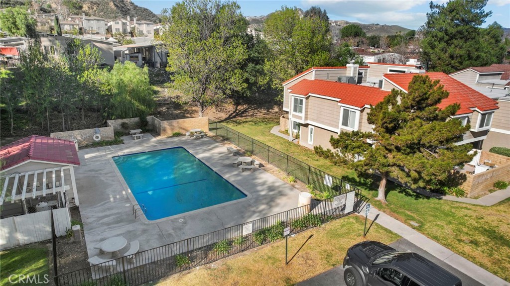 31321 The Old Road G