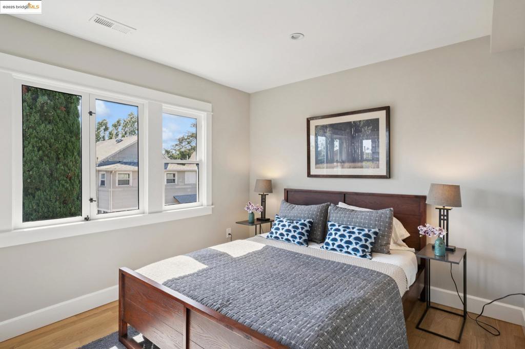 CENTRAL BERKELEY - Residential