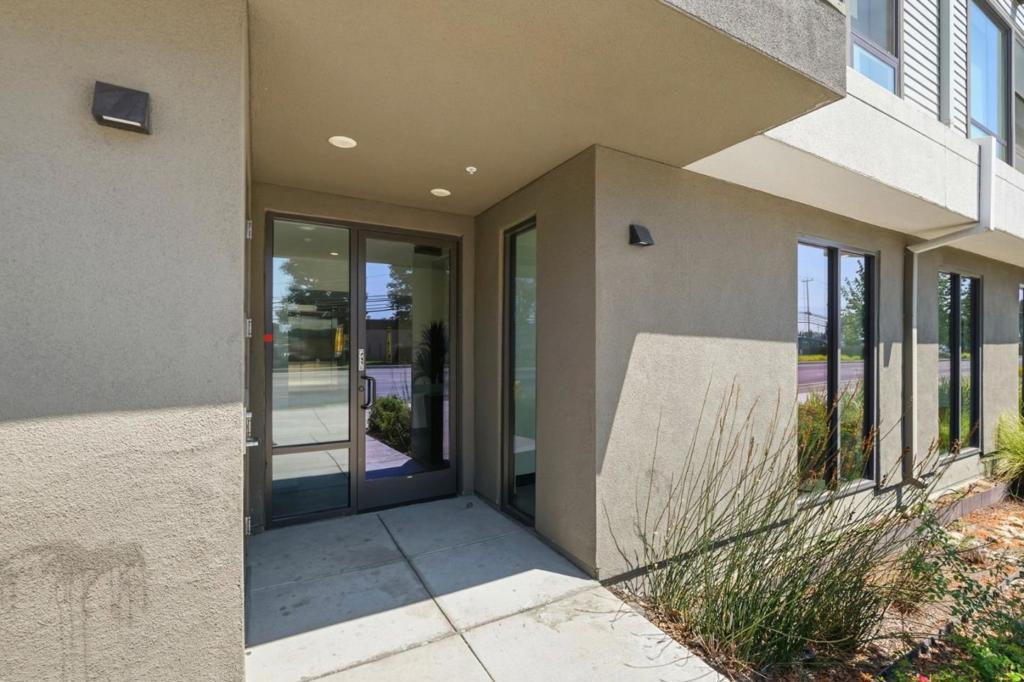 44868 Fremont Boulevard 200
