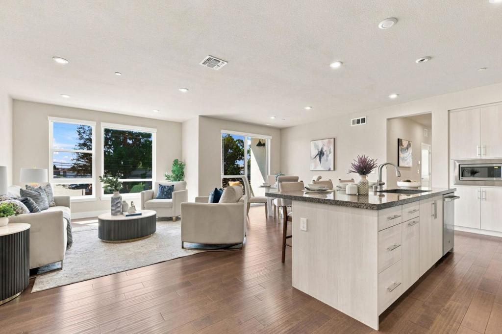 44868 Fremont Boulevard 200