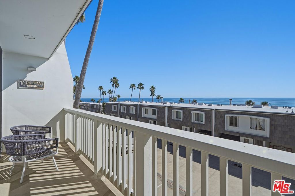 Photo of 11862 Starfish Lane, Malibu, CA 90265 (MLS # 26667943)