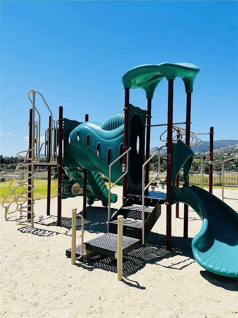 13691 gavina Avenue 463