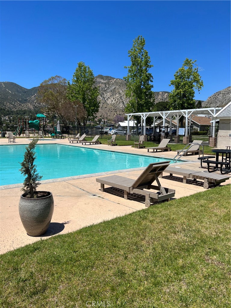 13691 gavina Avenue 463