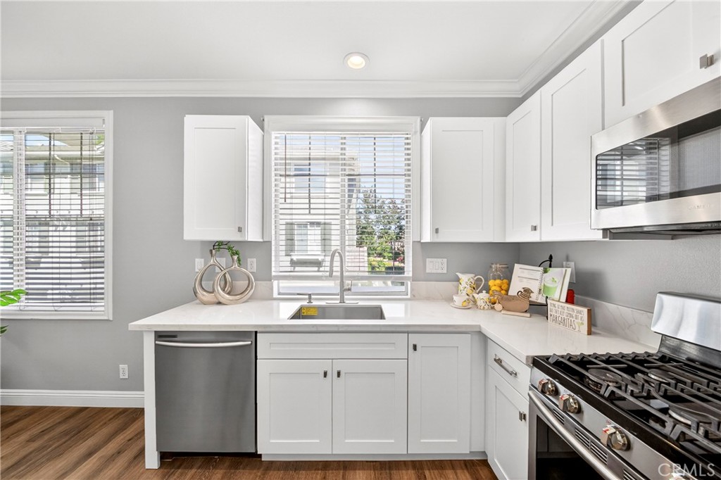 9 Coveside Court