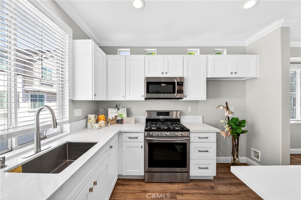 9 Coveside Court