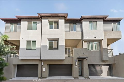 Photo of 1572 Lima Way Way #6, Placentia, CA 92870 (MLS # TR26007228)