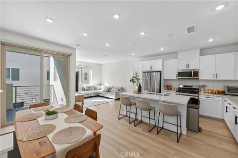 1572 Lima Way 6 Placentia CA 92870