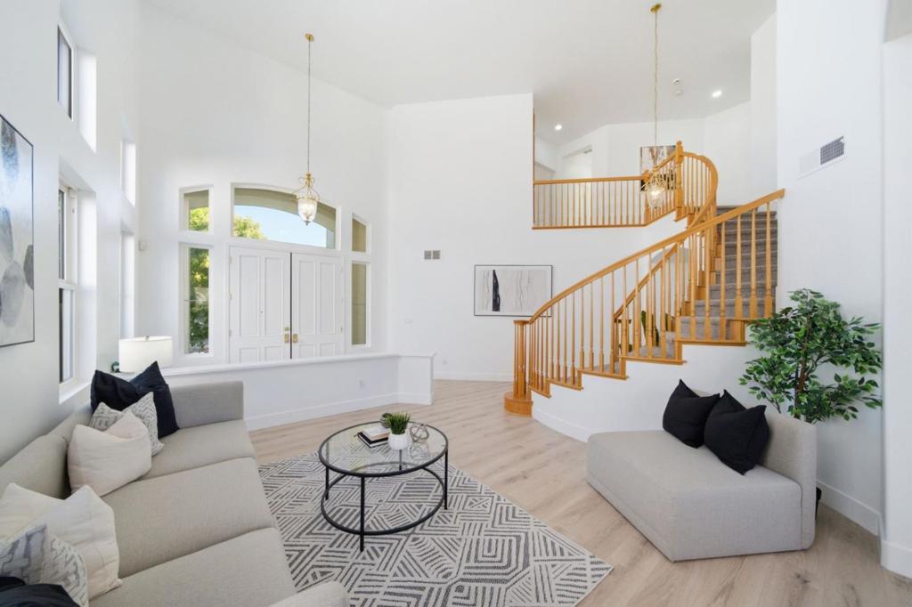 7668 Buckeye Court