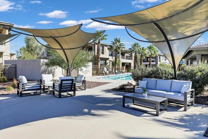 The Retreat at DW - Residential