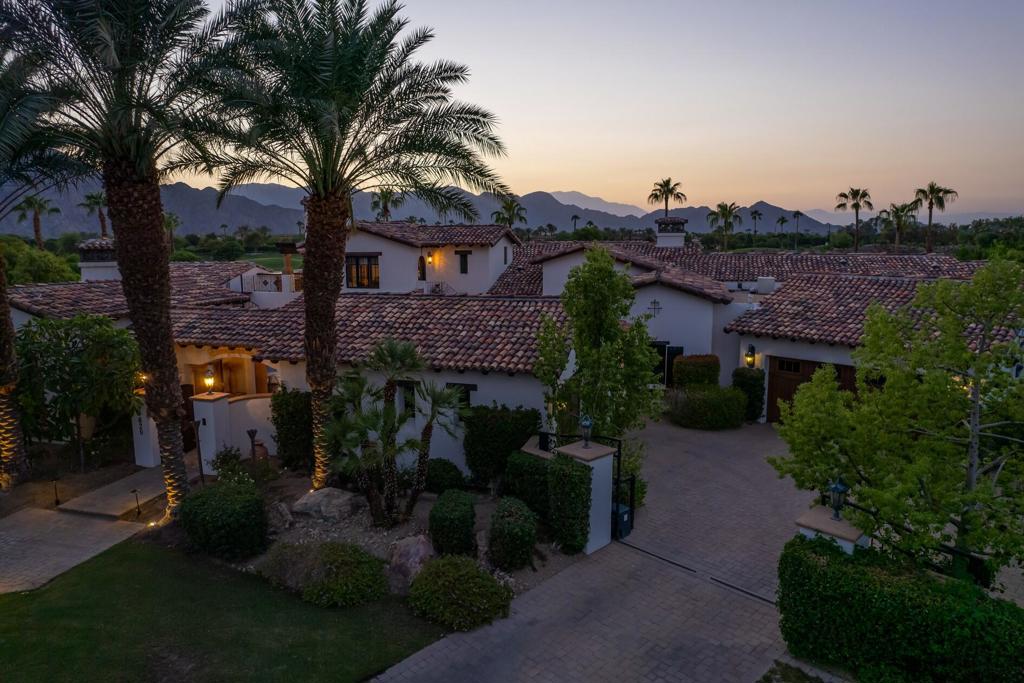 The Hideaway - Residential