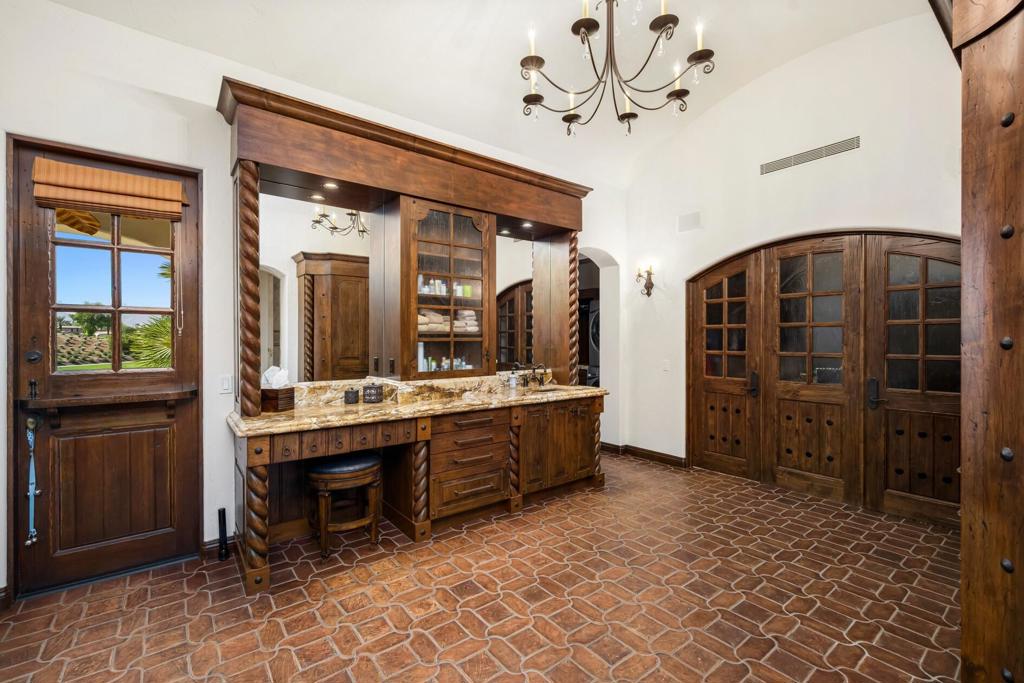 The Hideaway - Residential