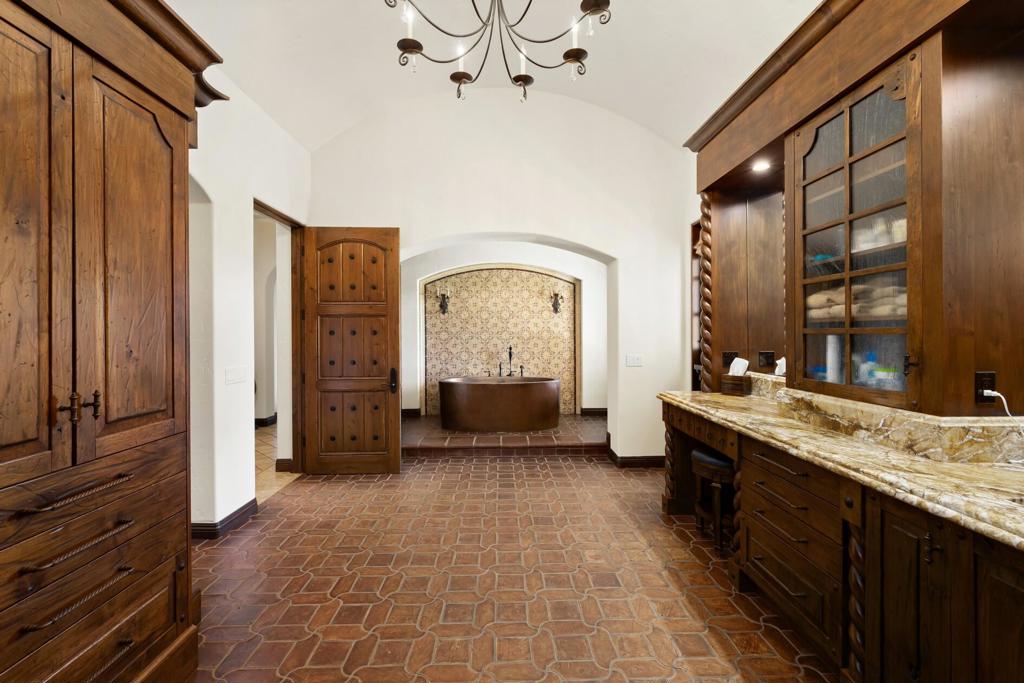 The Hideaway - Residential