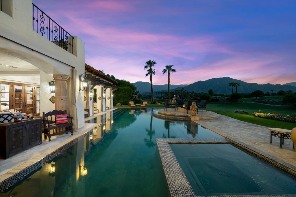 The Hideaway - Residential